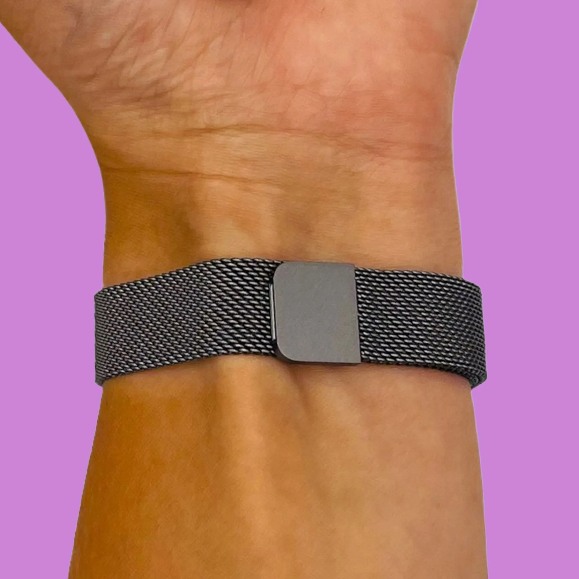 Milanese Straps Compatible with the Fitbit Charge 2