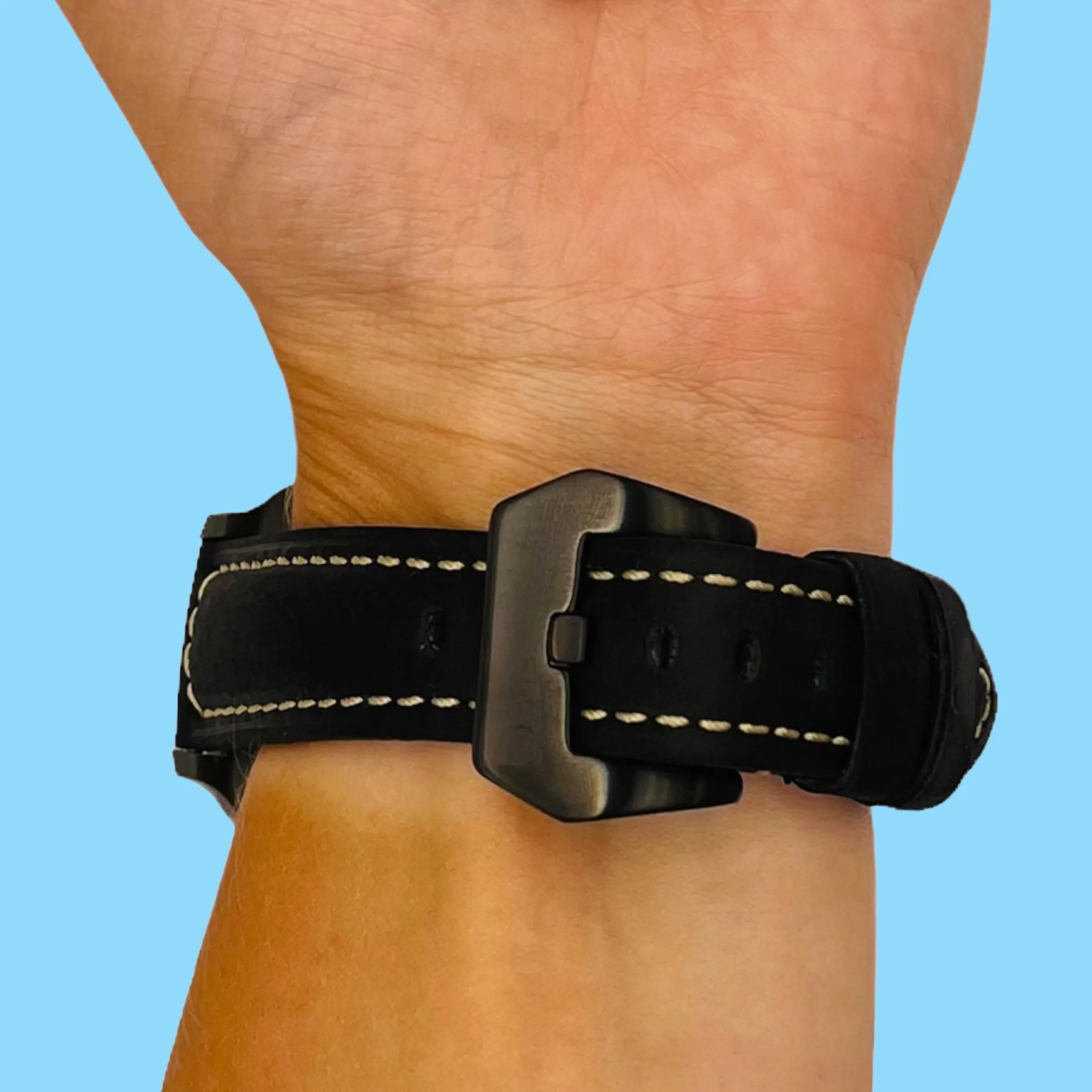 Retro Leather Straps Compatible with the Fitbit Versa 3