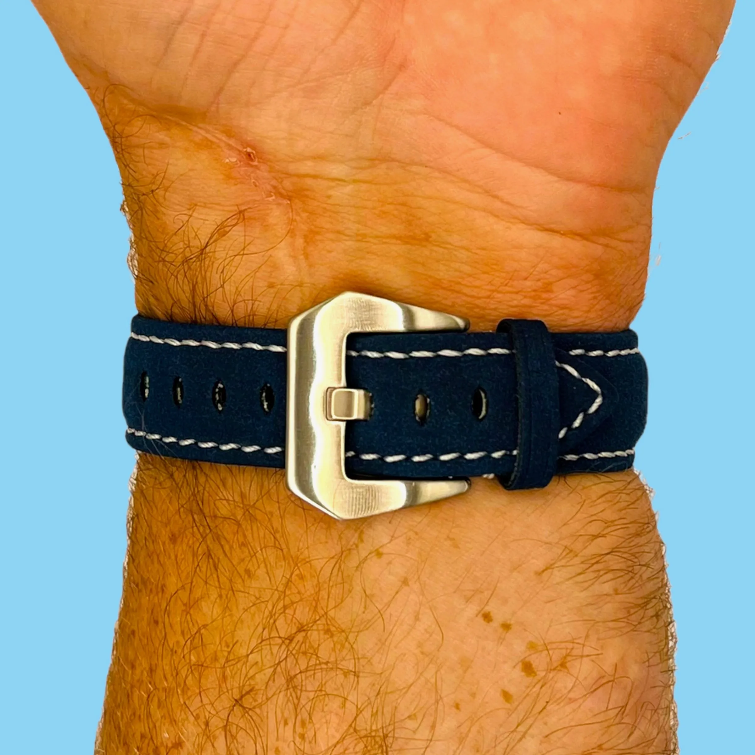 Retro Leather Straps Compatible with the Fitbit Versa 3