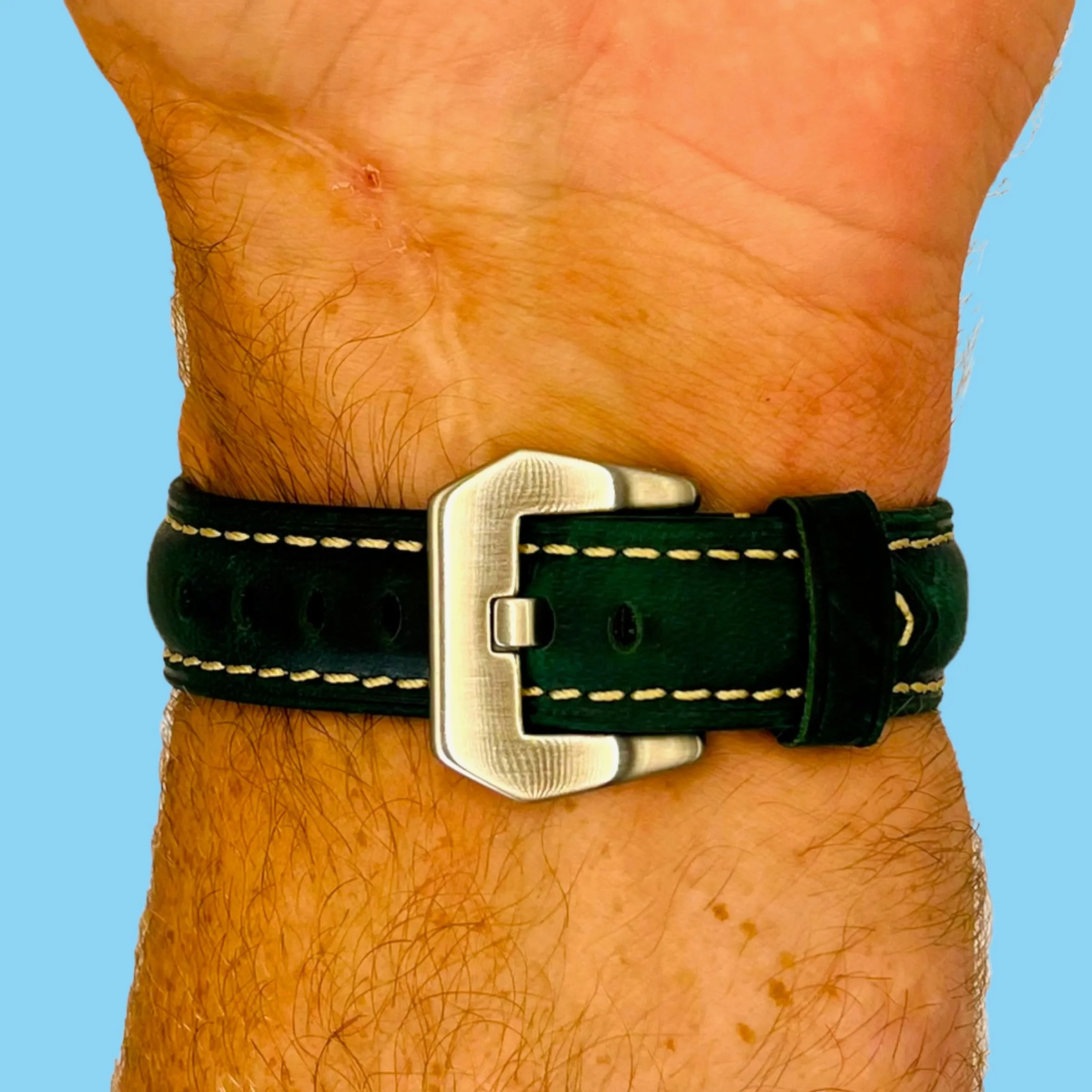 Retro Leather Straps Compatible with the Fitbit Versa 3